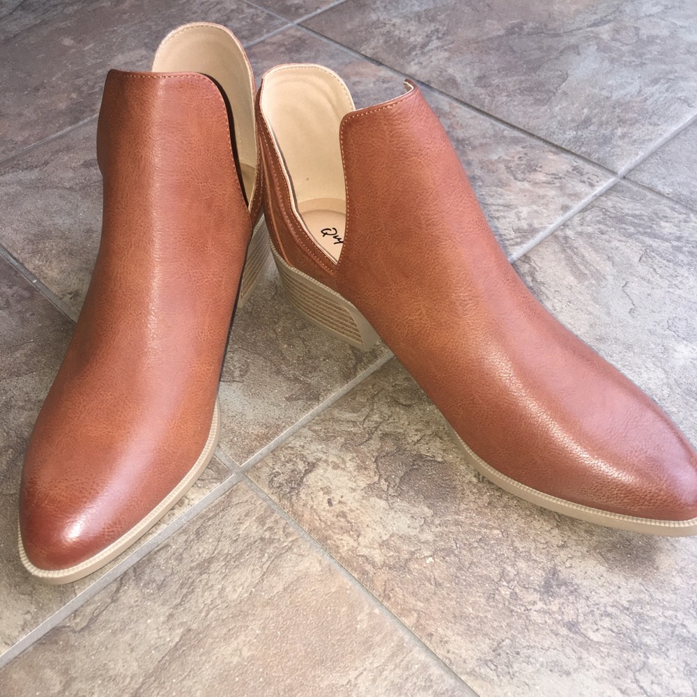 Qupid Booties - New